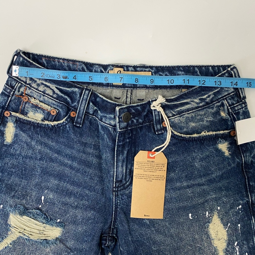 Rock Revival slouchy straight distressed jeans 25 - Picture 9 of 12